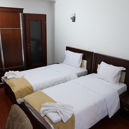 Bruti Hotel Prizren Esterno foto