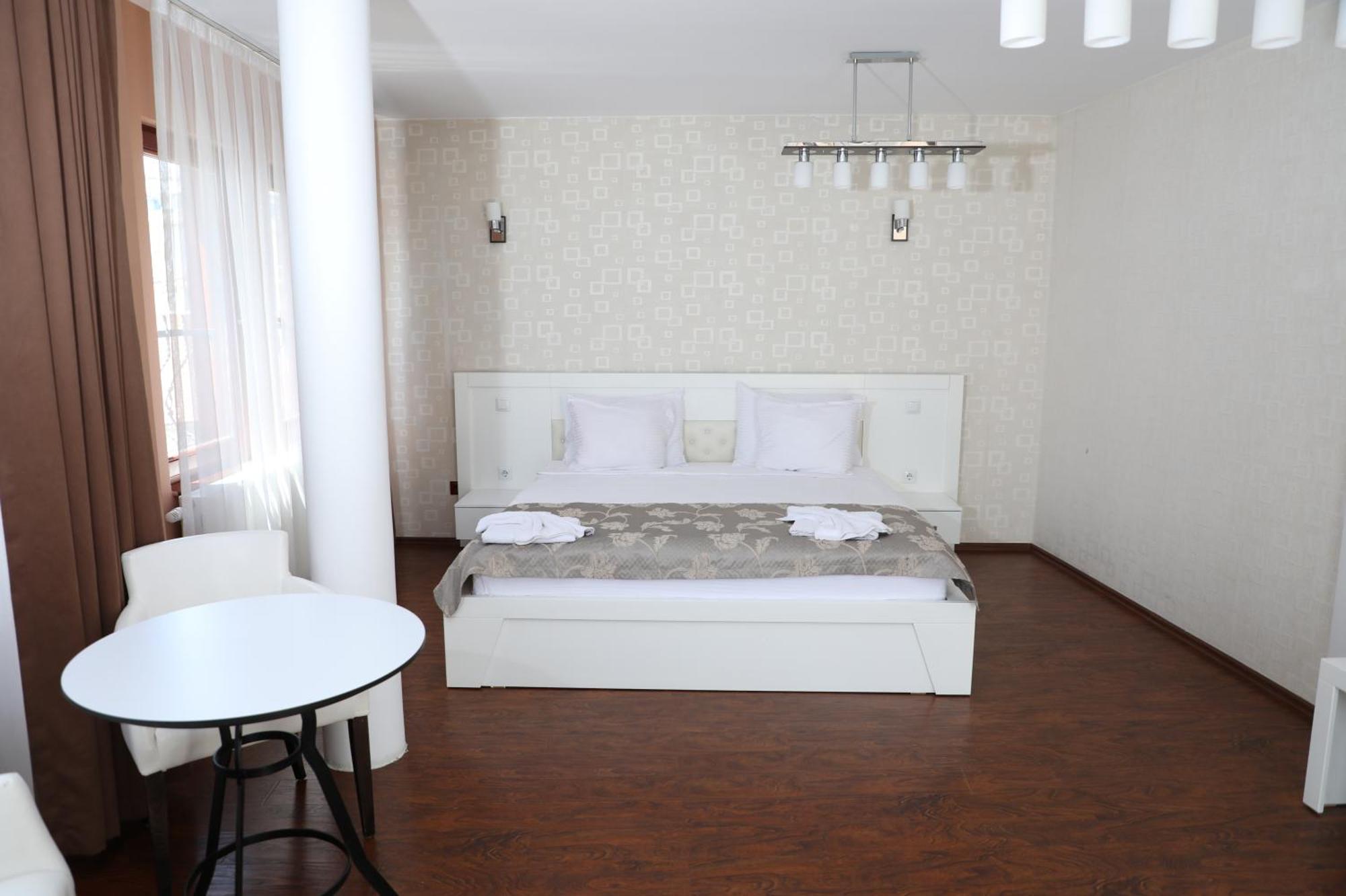 Bruti Hotel Prizren Esterno foto