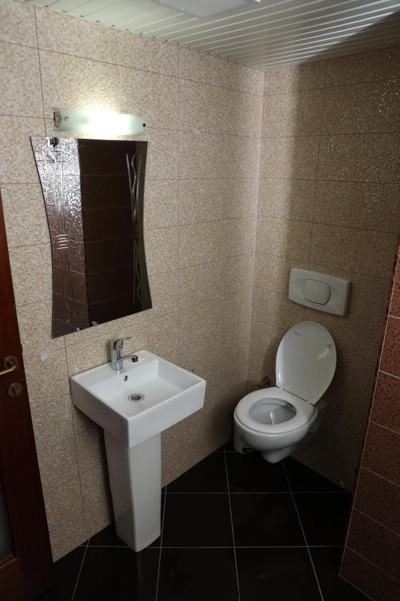 Bruti Hotel Prizren Esterno foto