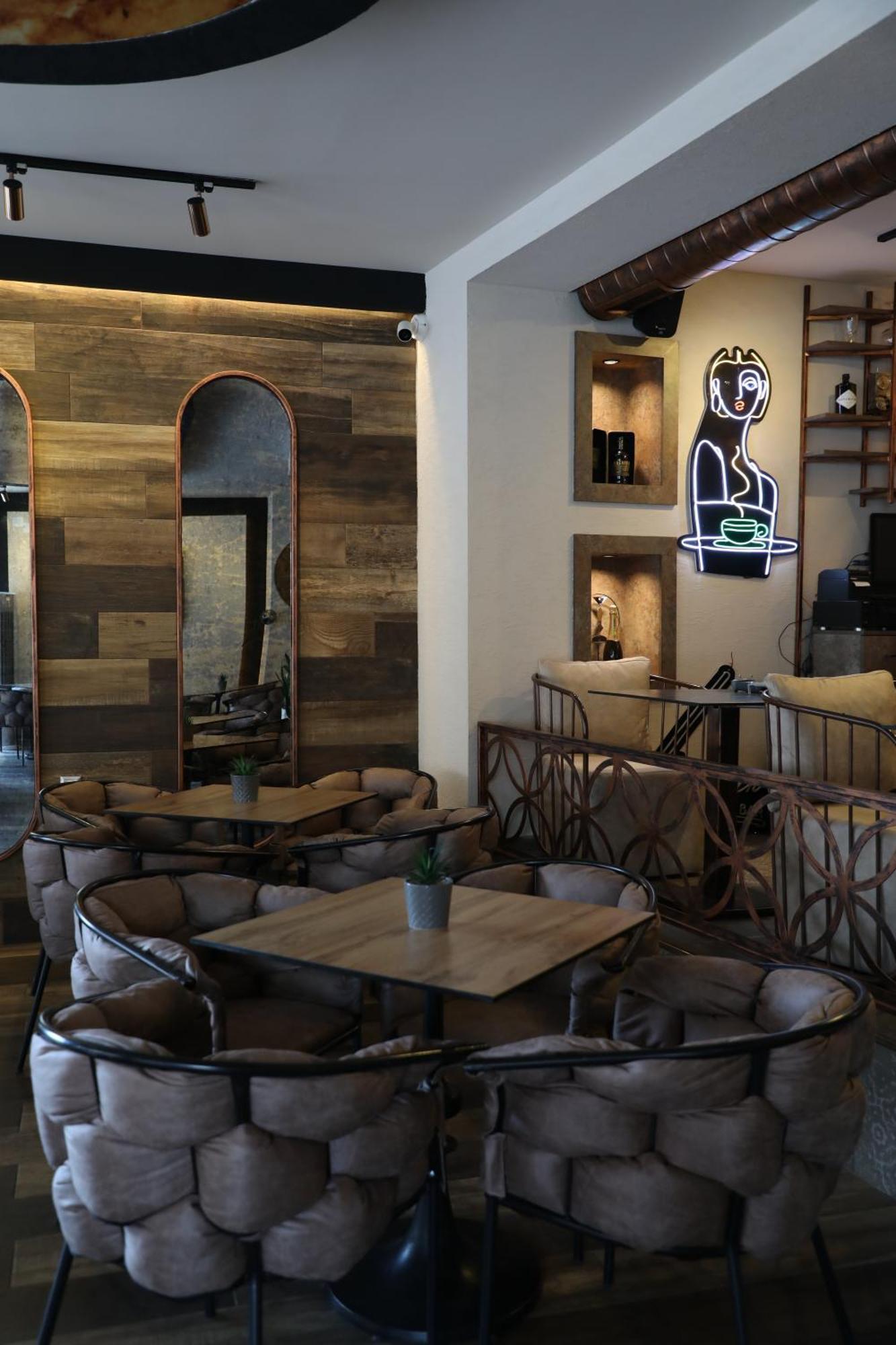 Bruti Hotel Prizren Esterno foto